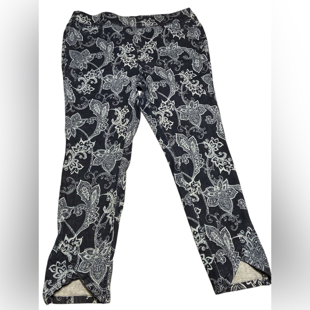 White and Blue Ankle Cropped Jeans with Ornate Print